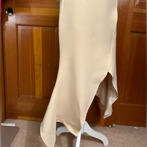 Nude Colored  2-Piece Skirt Suit. - Picture 9 of 16